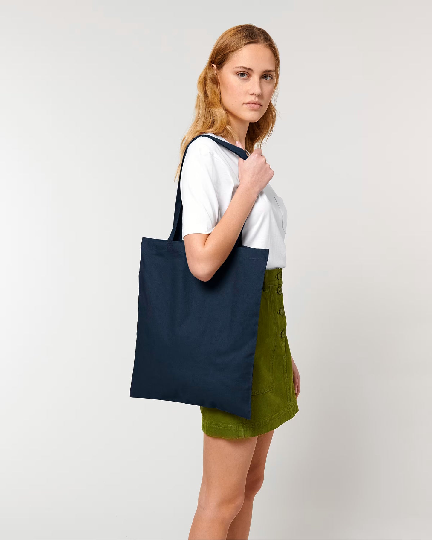 Light tote bag