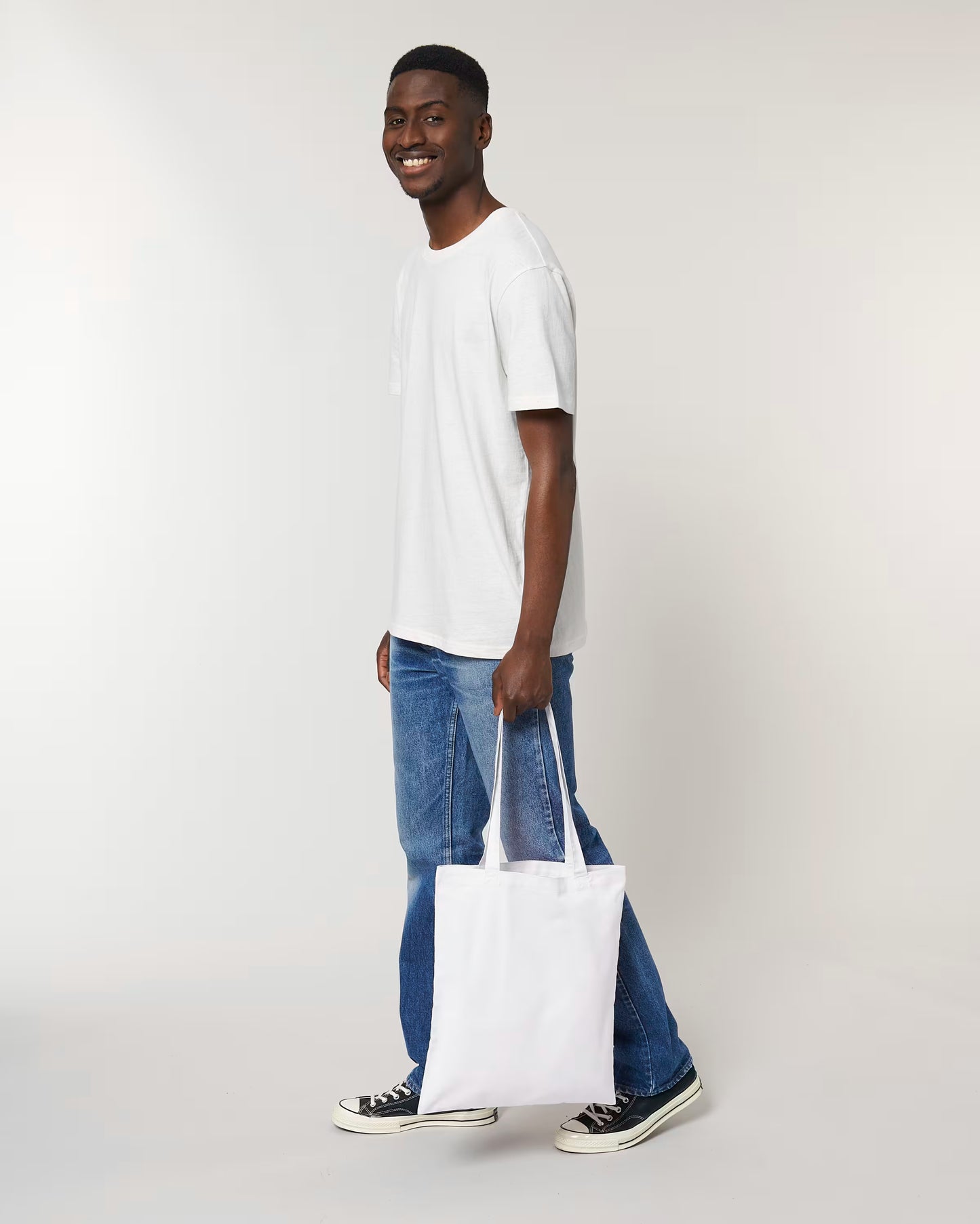 Light tote bag